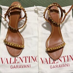 Valentino Garavani Tan Gold Studded Sandals